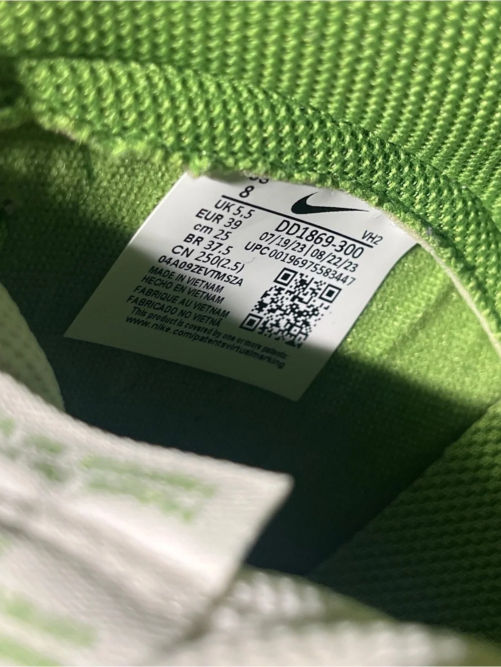 Nike Dunk High Chlorophyll Green Sail Sneakers Women’s 8 DD1869-300